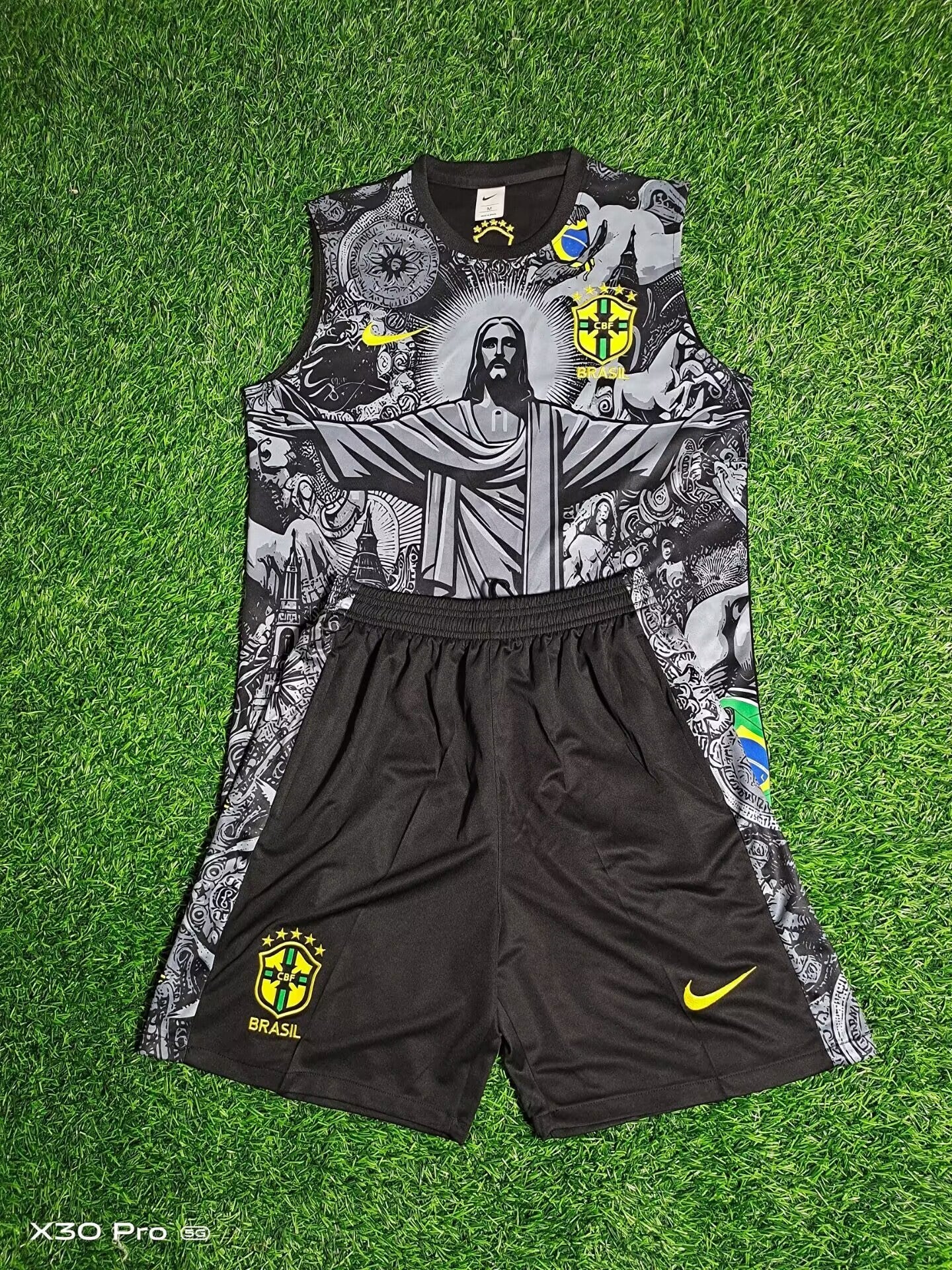BRAZIL SLEEVELESS FOOTBALL JERSEY