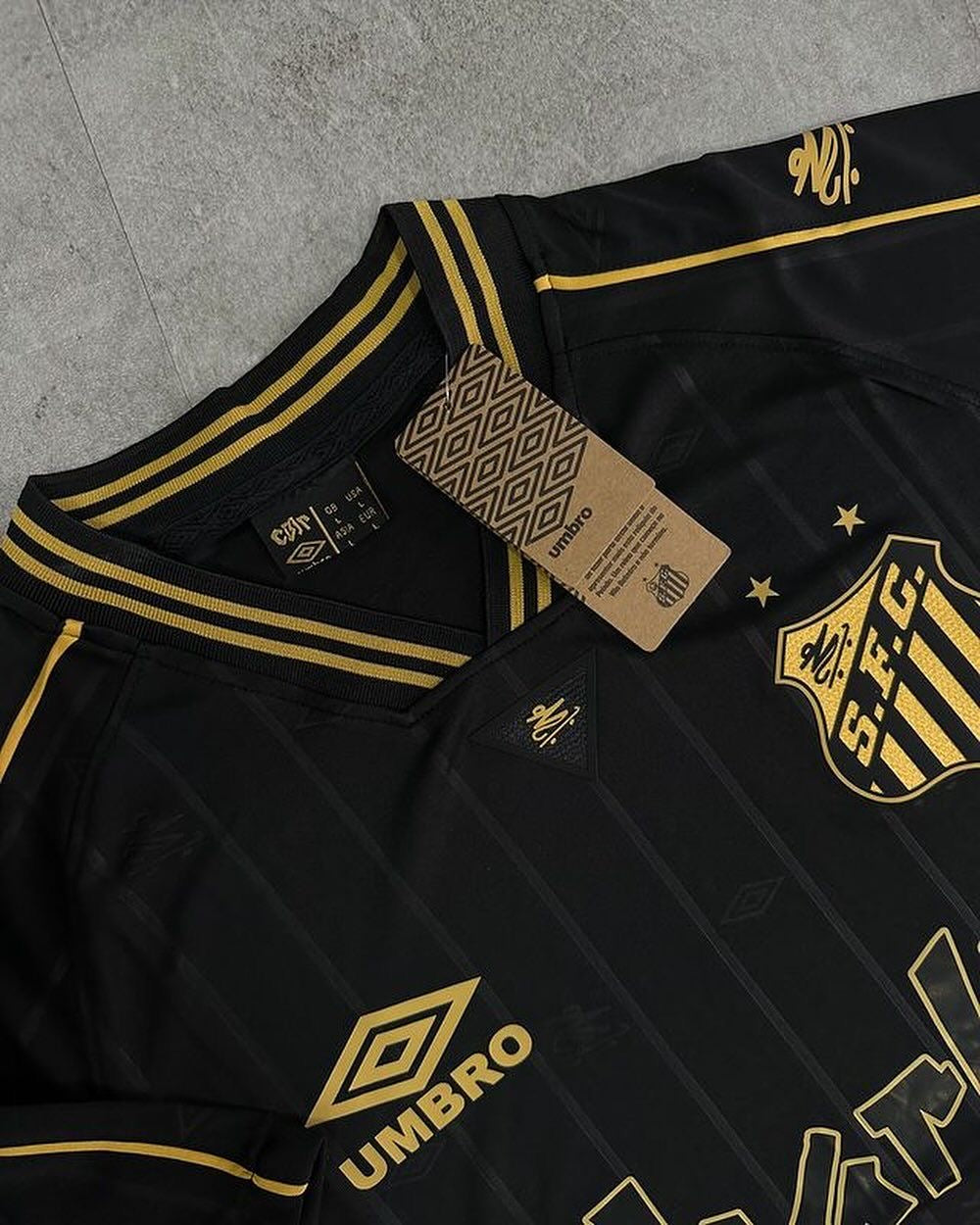 Santos FC Jersey – Charlie Brown Jr. Special Edition
