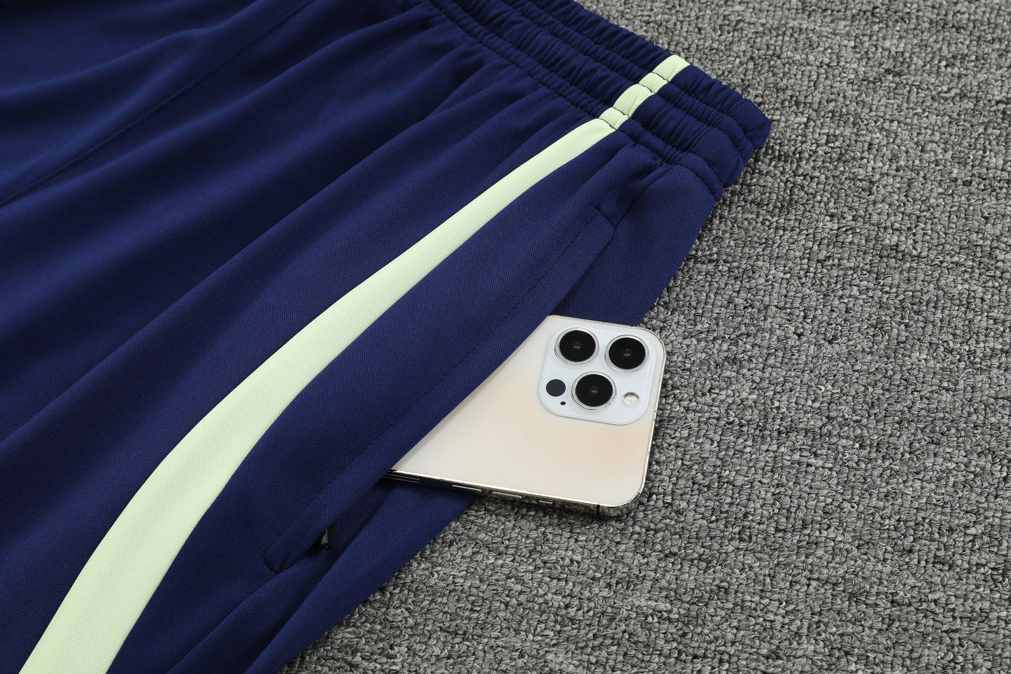 BRAZIL SLEEVELESS FOOTBALL JERSEY